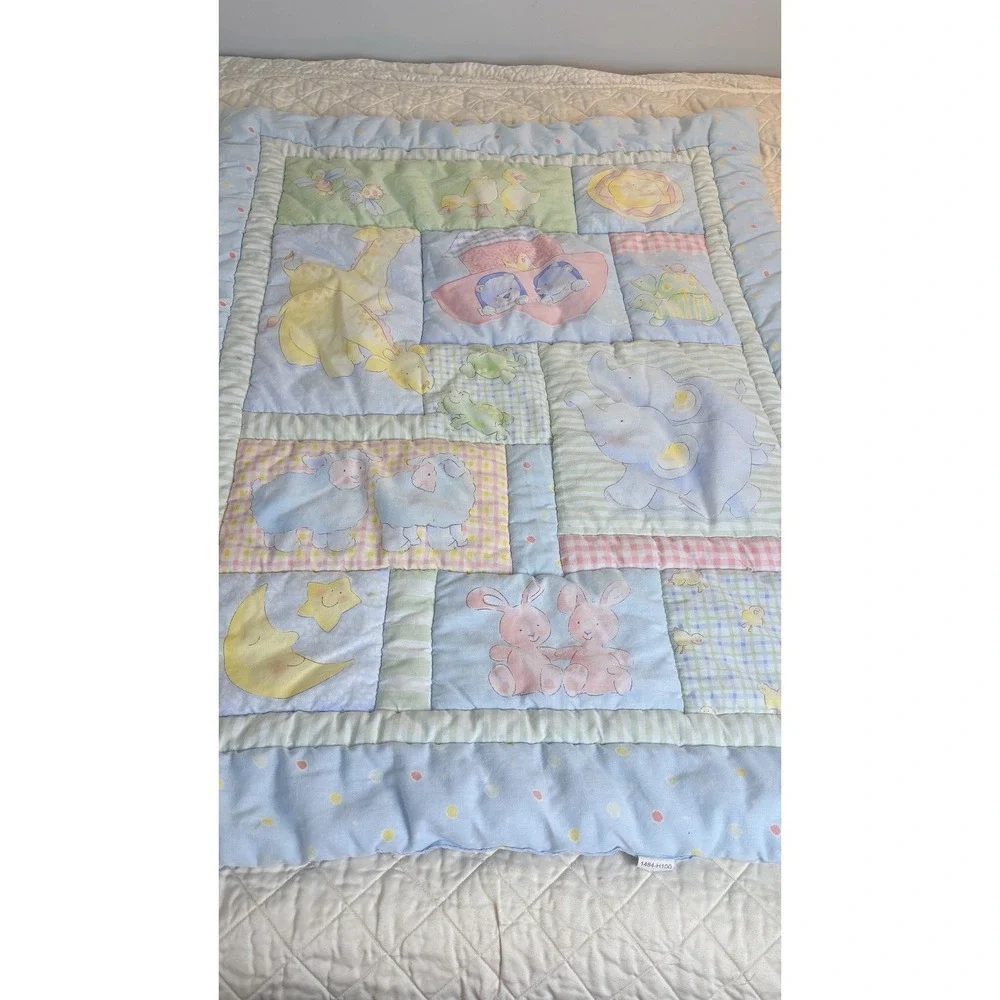 Vintage Baby Quilt Noah's Ark Animals Pastel Crib Quilt 40 x 30